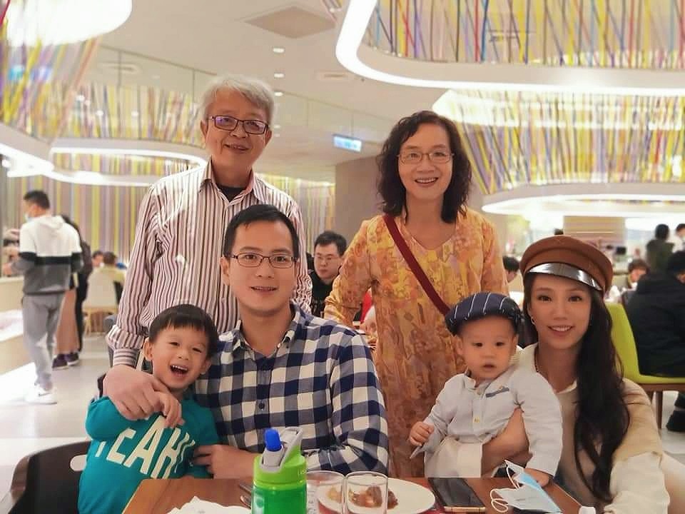 如一診所(原台北新聖)隆乳案例-思云全家福